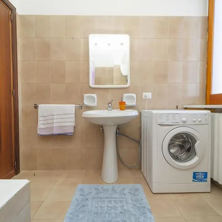 דירה Incoronata אג'רולה