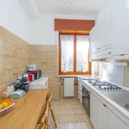 Incoronata * אג'רולה