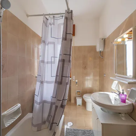 Incoronata דירה *