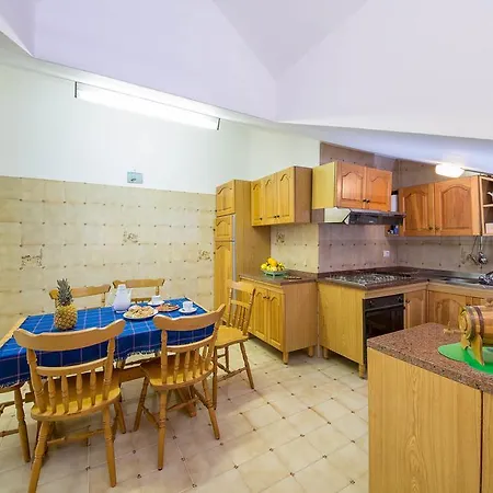 Apartment Incoronata *